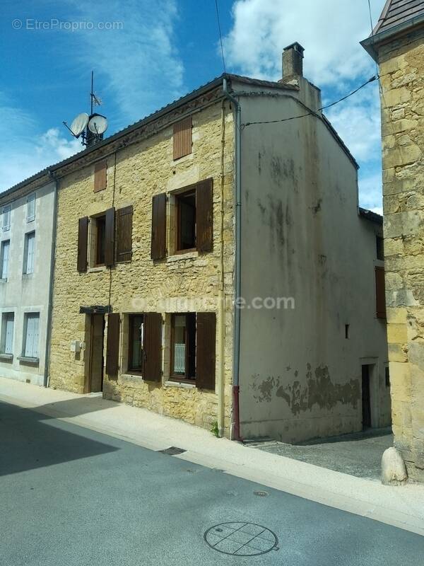 Maison à VILLEFRANCHE-DU-PERIGORD