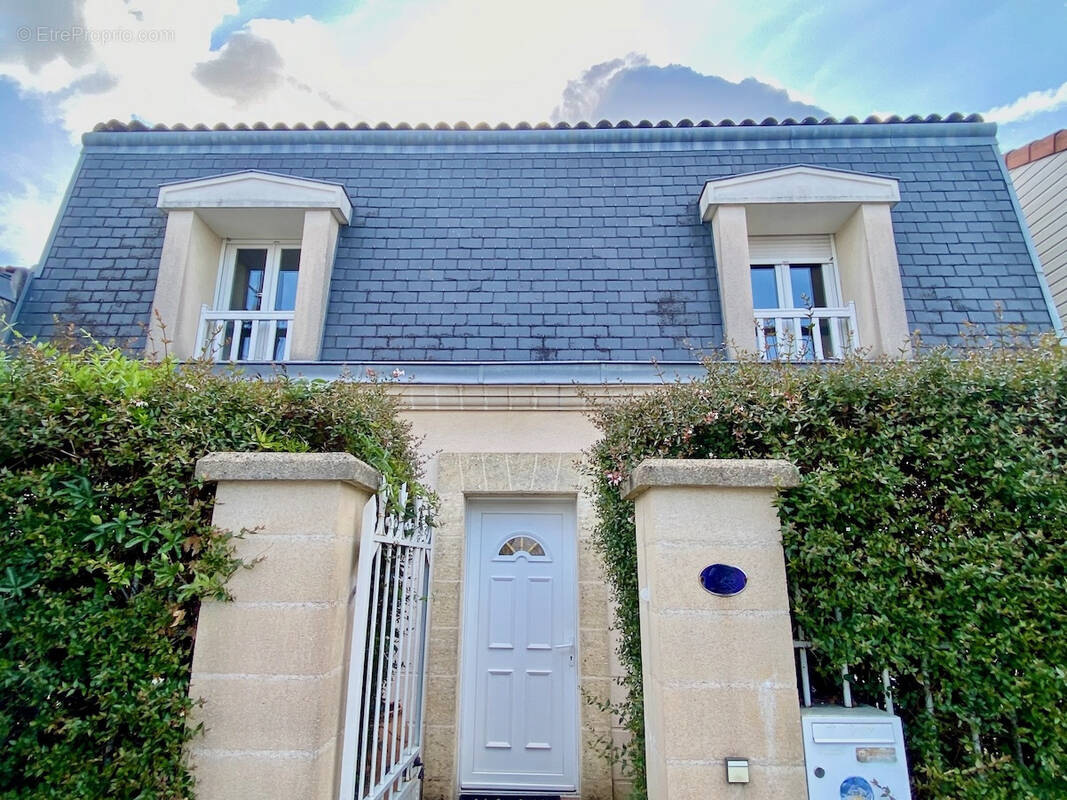 Maison à MERIGNAC