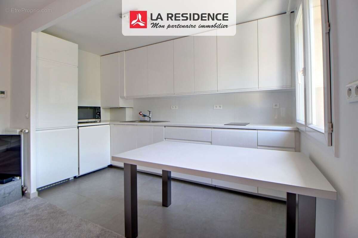 Appartement à VERNEUIL-SUR-SEINE