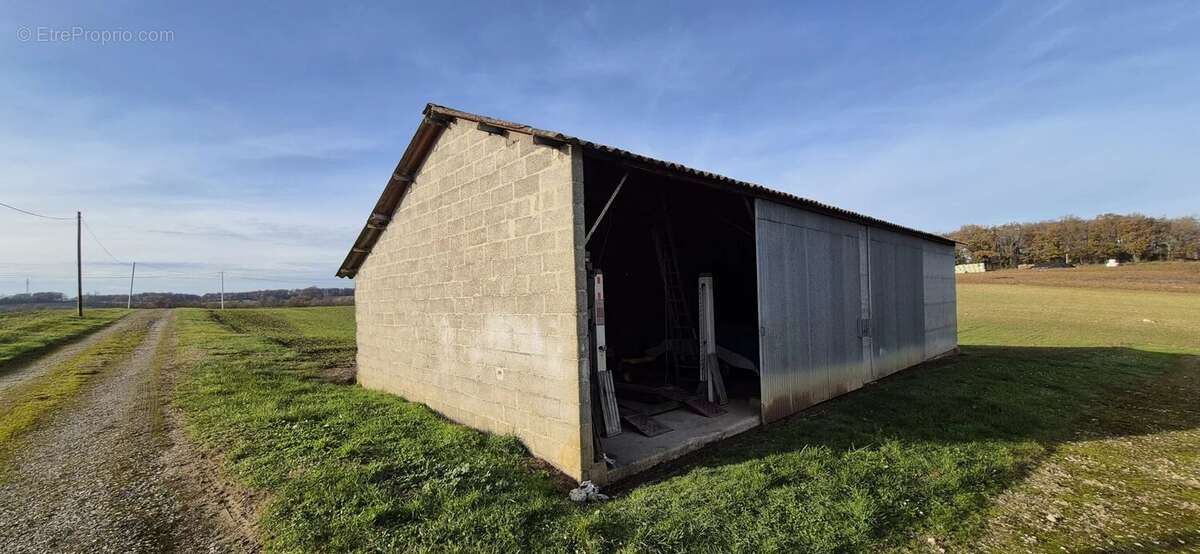 Maison à LA SAUVETAT-DE-SAVERES