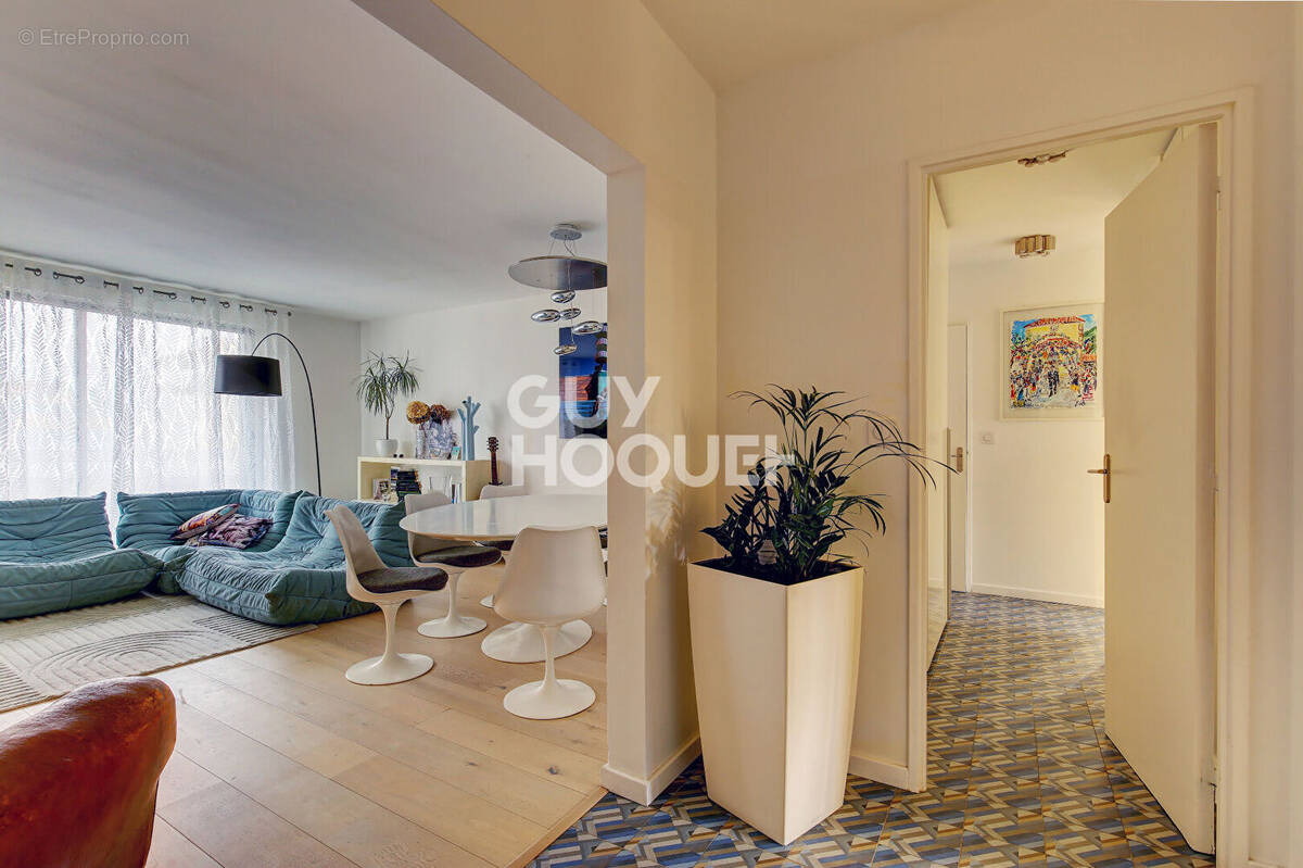 Appartement à LEVALLOIS-PERRET