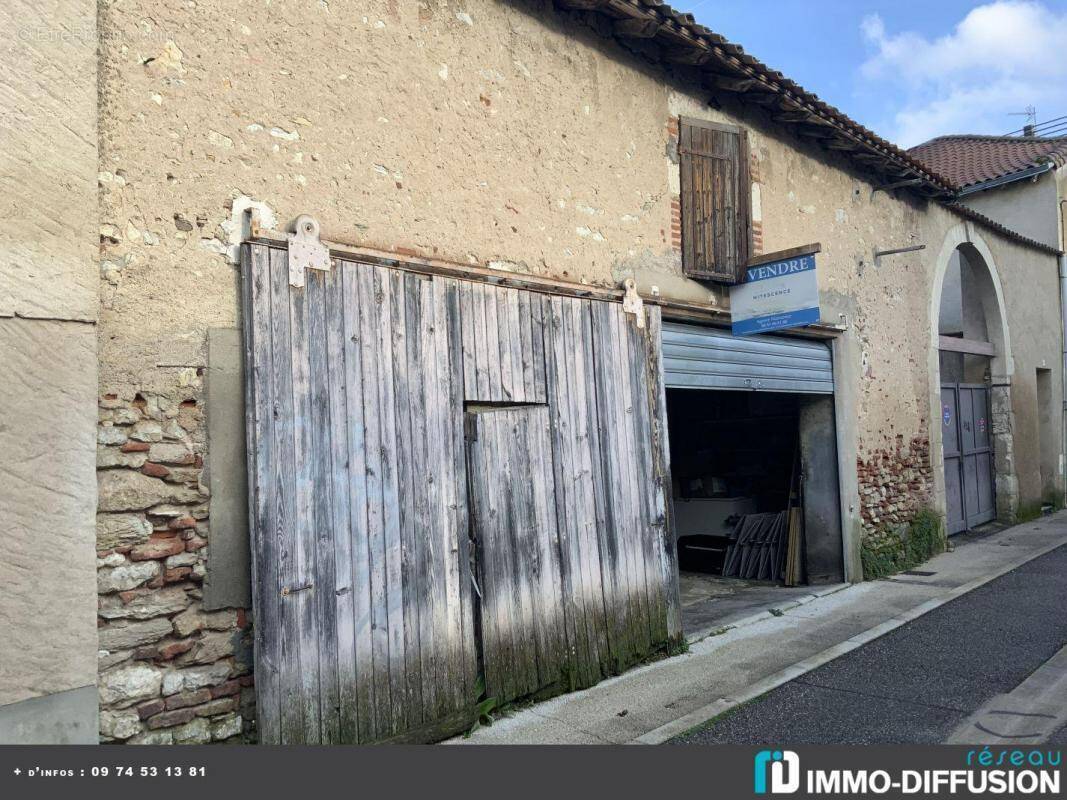 Parking à CAHORS