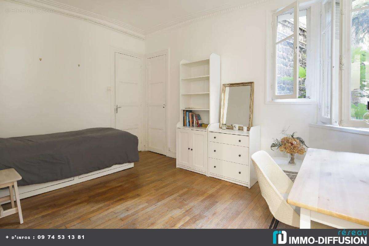 Appartement à PARIS-5E