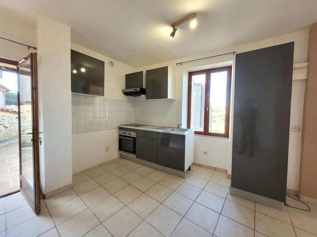 Appartement à GINASSERVIS