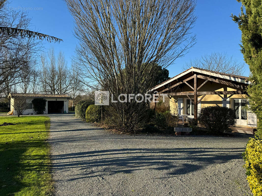 Maison à SAUVETERRE-DE-GUYENNE