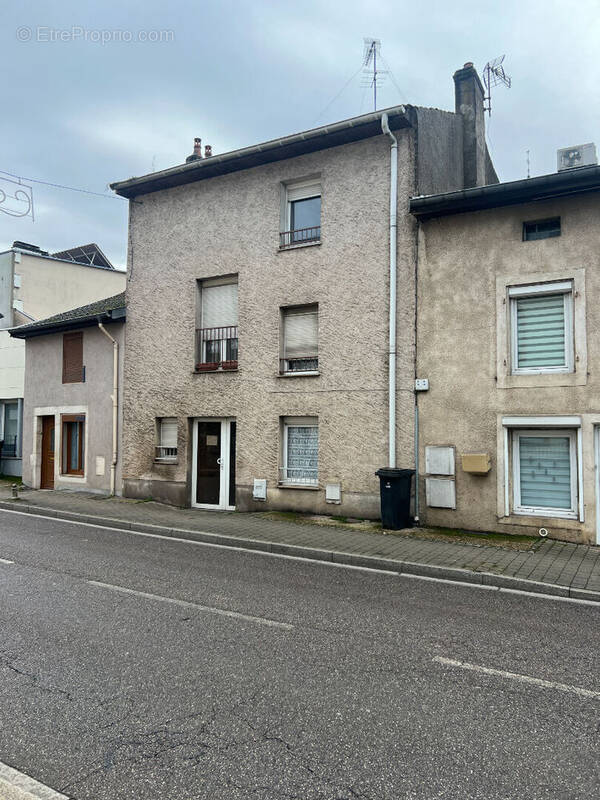 Appartement à NEUVES-MAISONS