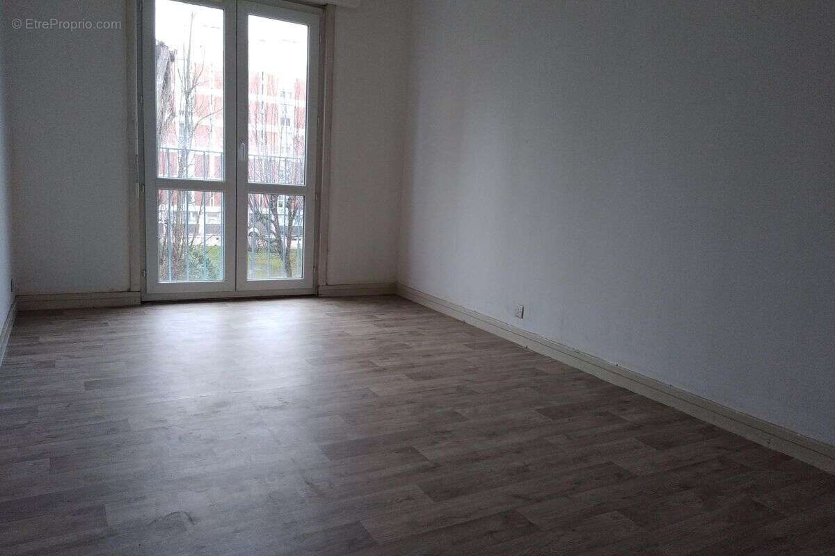 Appartement à SAINT-ANDRE-LES-VERGERS