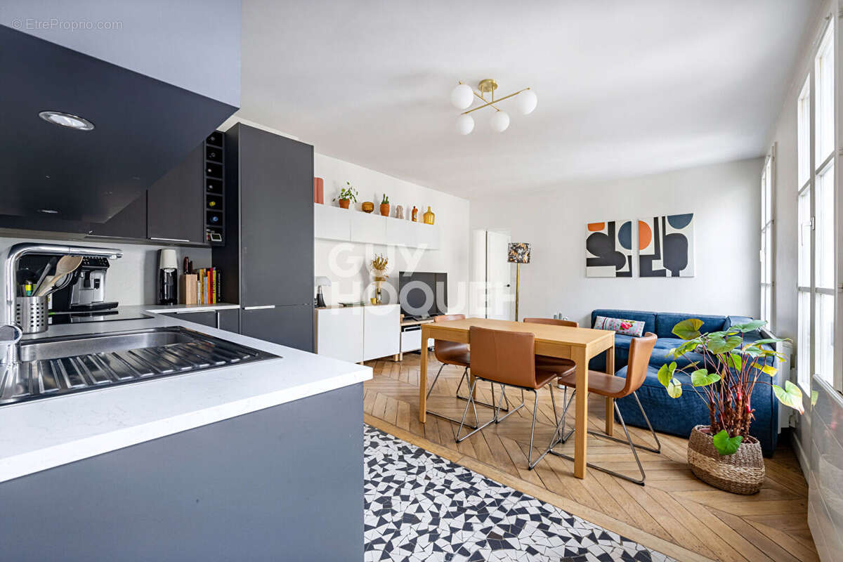 Appartement à PARIS-9E