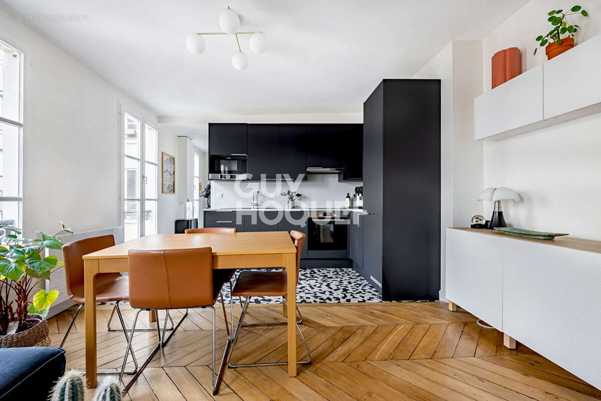 Appartement à PARIS-9E