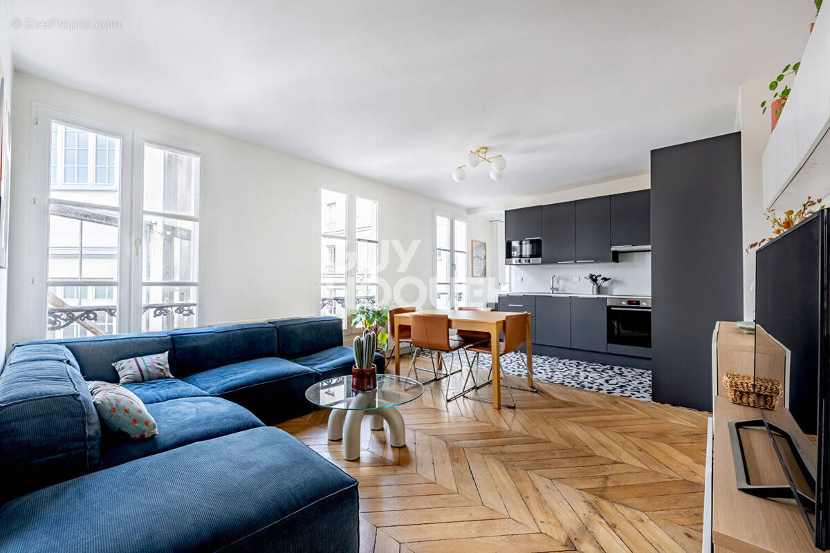 Appartement à PARIS-9E