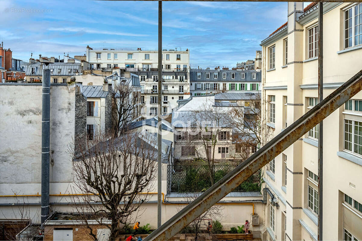 Appartement à PARIS-9E