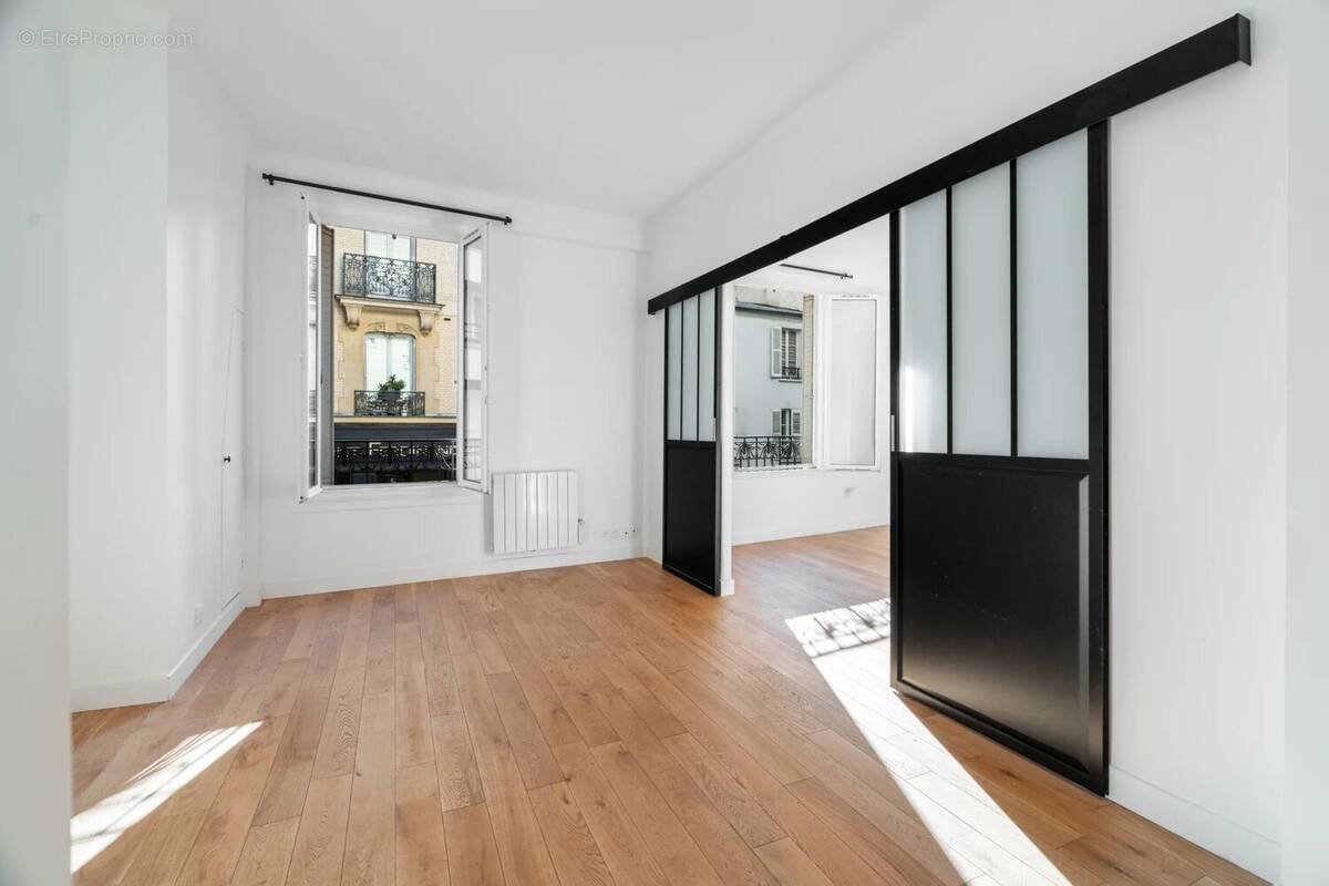 Appartement à LEVALLOIS-PERRET