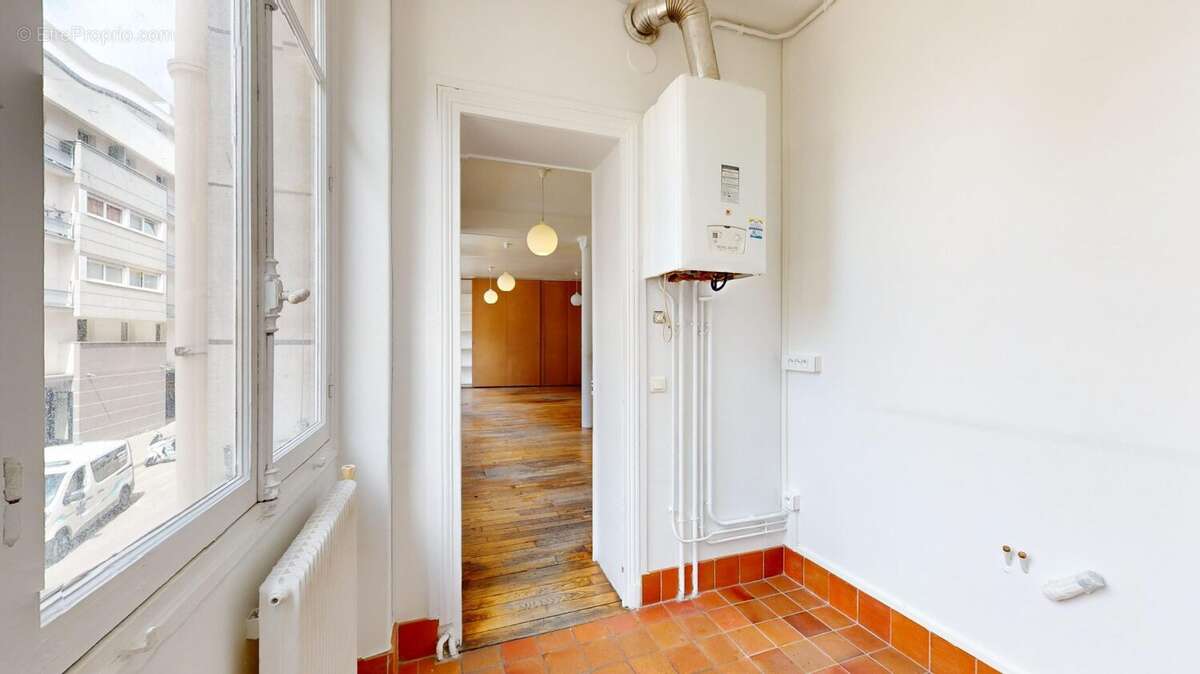 Appartement à PARIS-10E