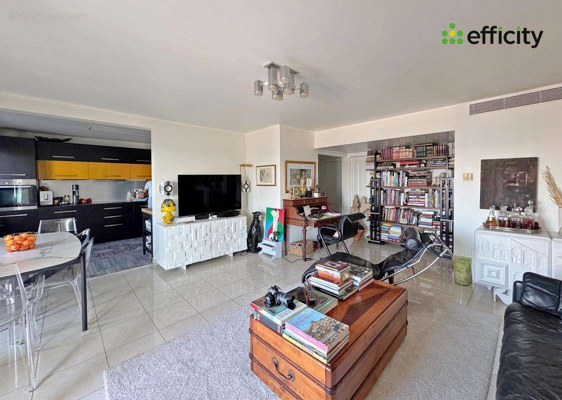 Appartement à MARSEILLE-7E