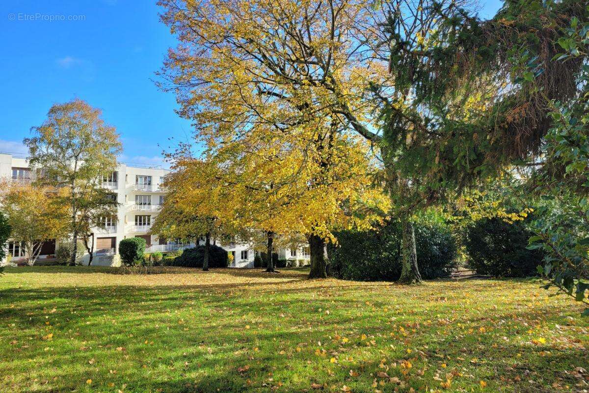 Appartement à SEVRES