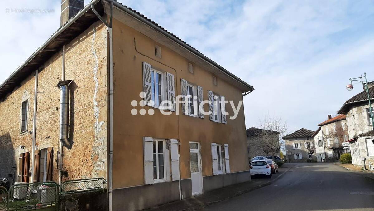 Maison à VAYRES