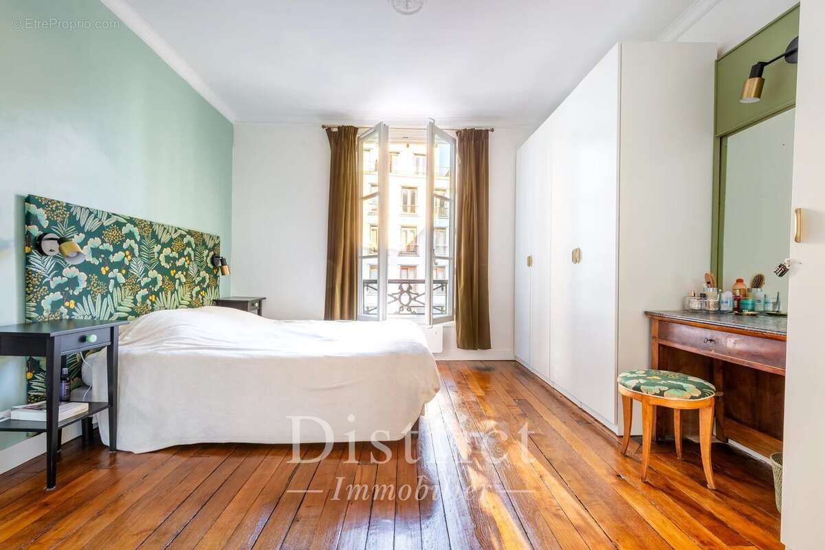 Appartement à PARIS-8E