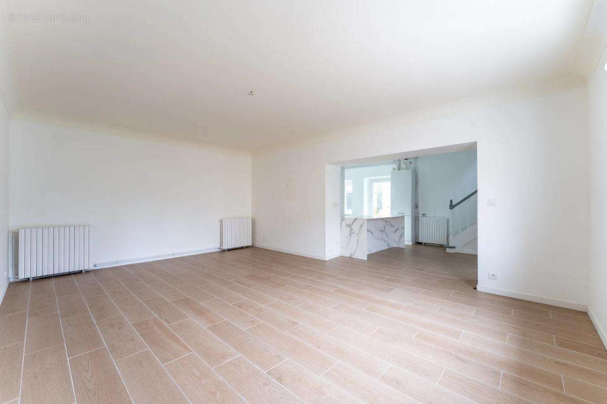 Appartement à CARIGNAN-DE-BORDEAUX