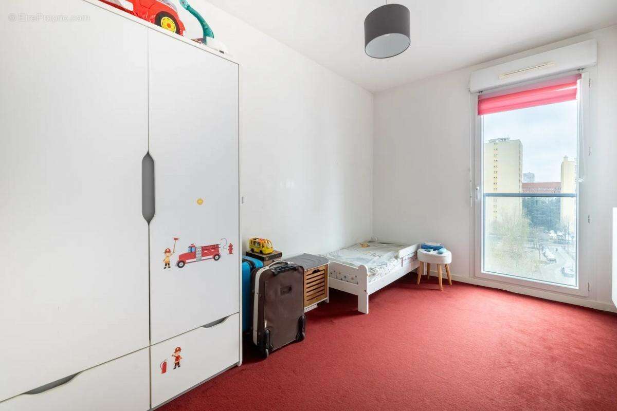 Appartement à IVRY-SUR-SEINE