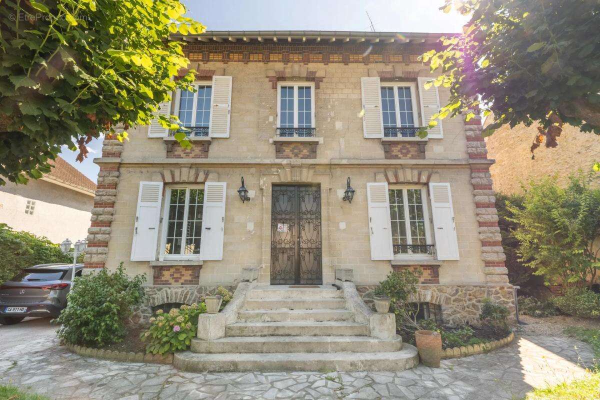 Maison à BEAUMONT-SUR-OISE