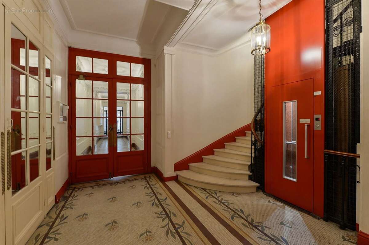 Appartement à PARIS-3E