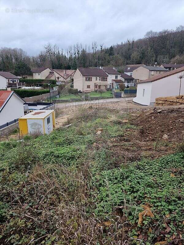 Terrain à NORROY-LES-PONT-A-MOUSSON