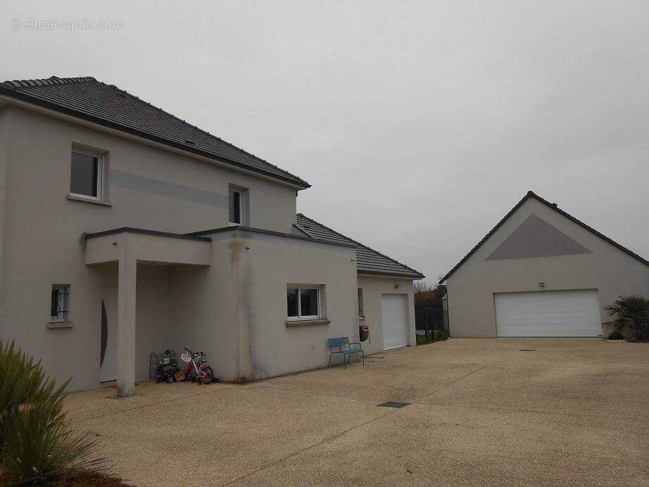 Maison à SAINT-MAURICE-SUR-FESSARD