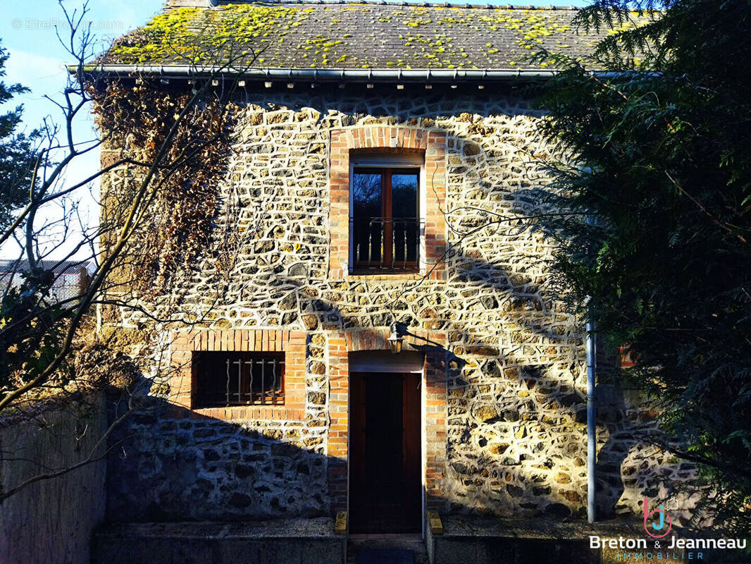 Maison à MAYENNE