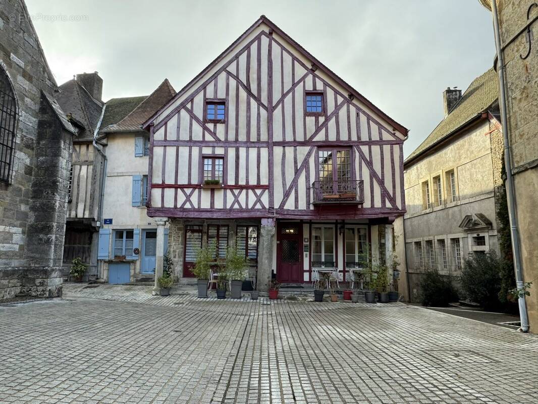 Maison à NOLAY