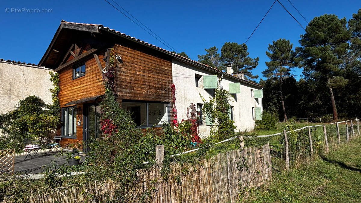 Maison à CASTELJALOUX