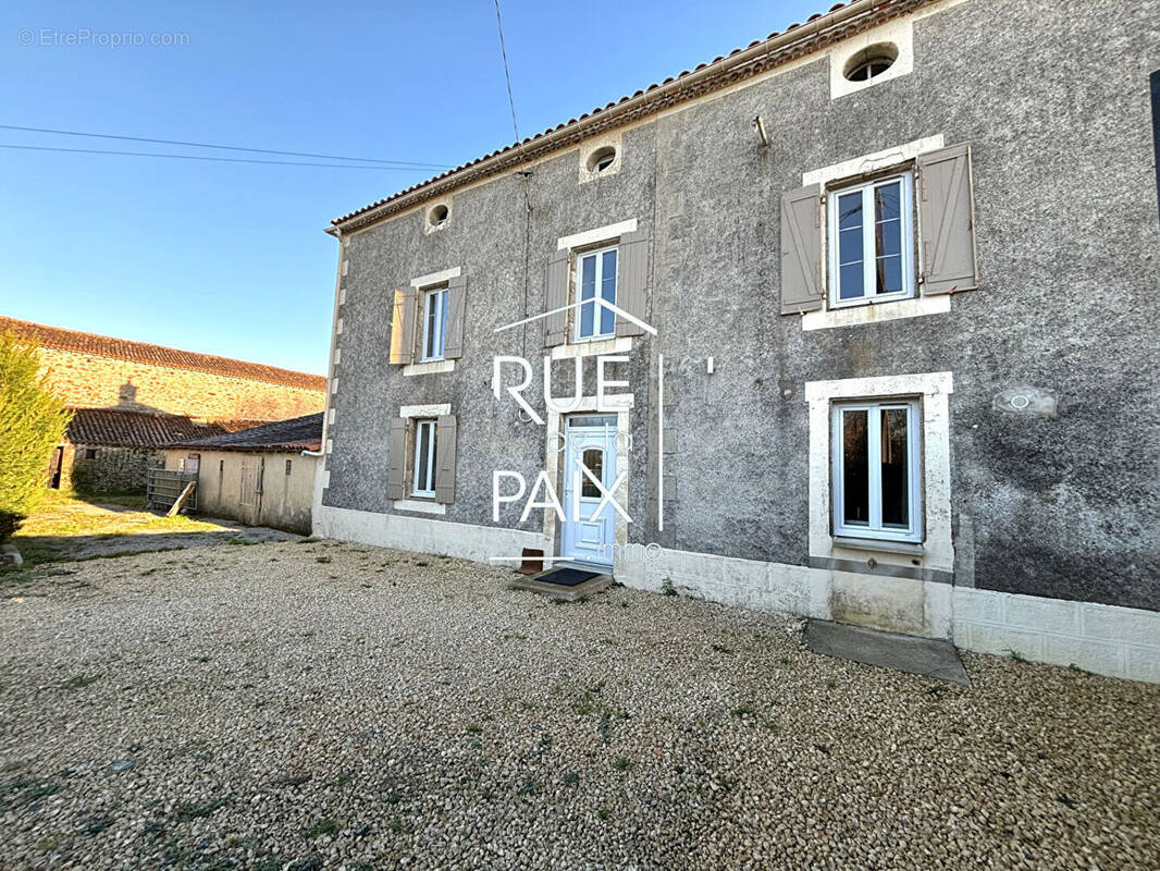 Maison à CHATILLON-SUR-THOUET