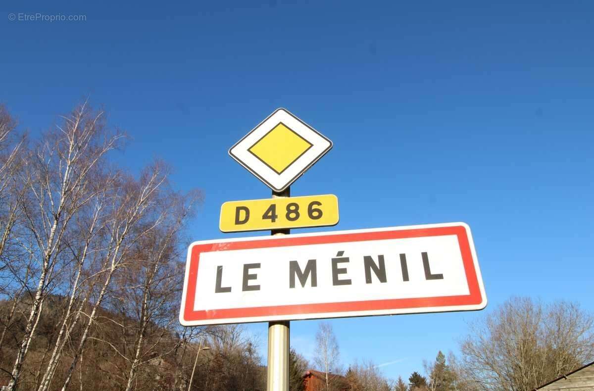 Terrain à LE MENIL