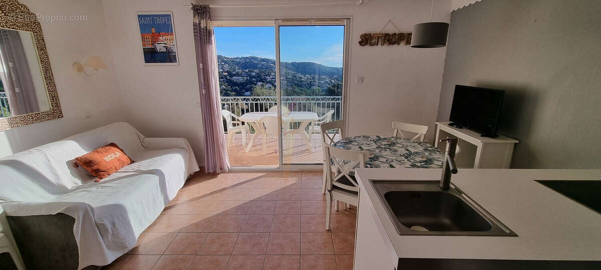 Appartement à LES ISSAMBRES