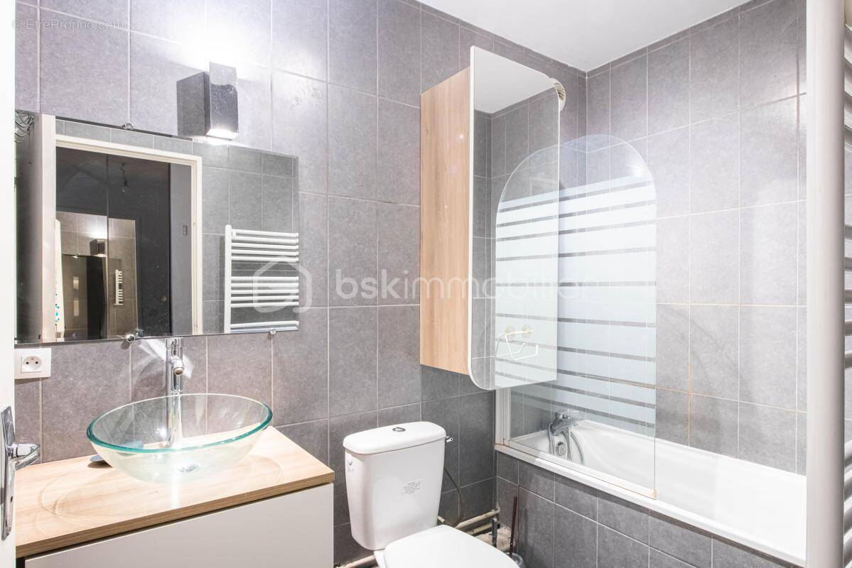 Appartement à TORCY