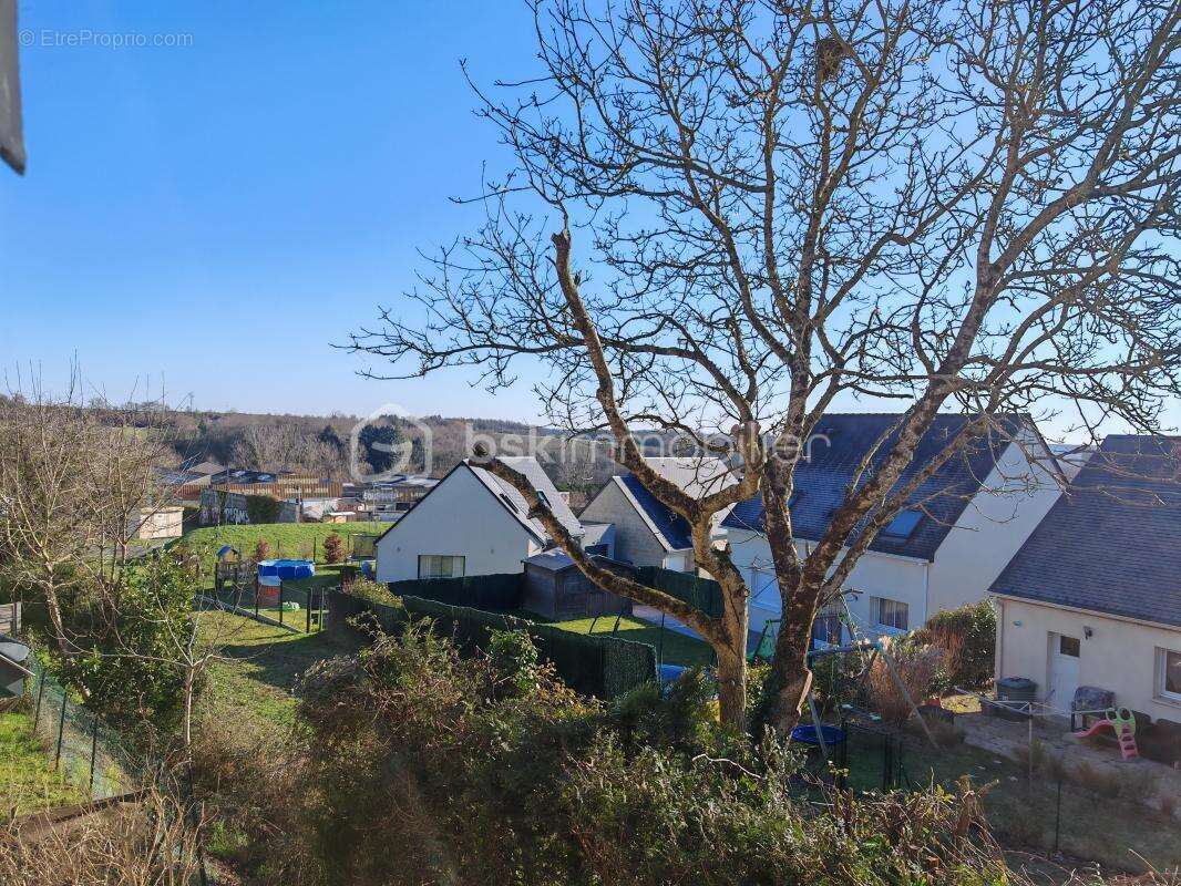 Maison à CINQ-MARS-LA-PILE