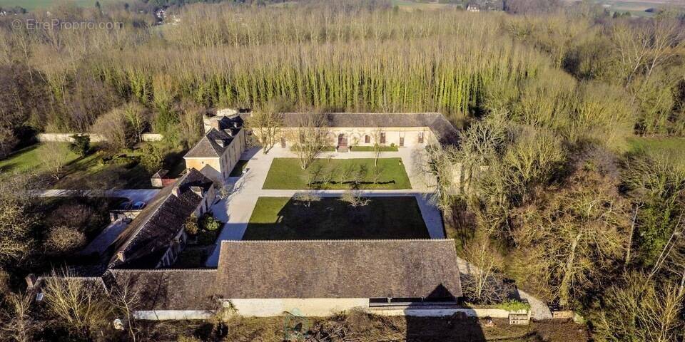 Maison à FONTAINEBLEAU