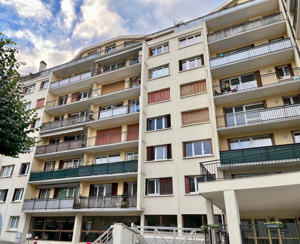 Appartement à VERSAILLES