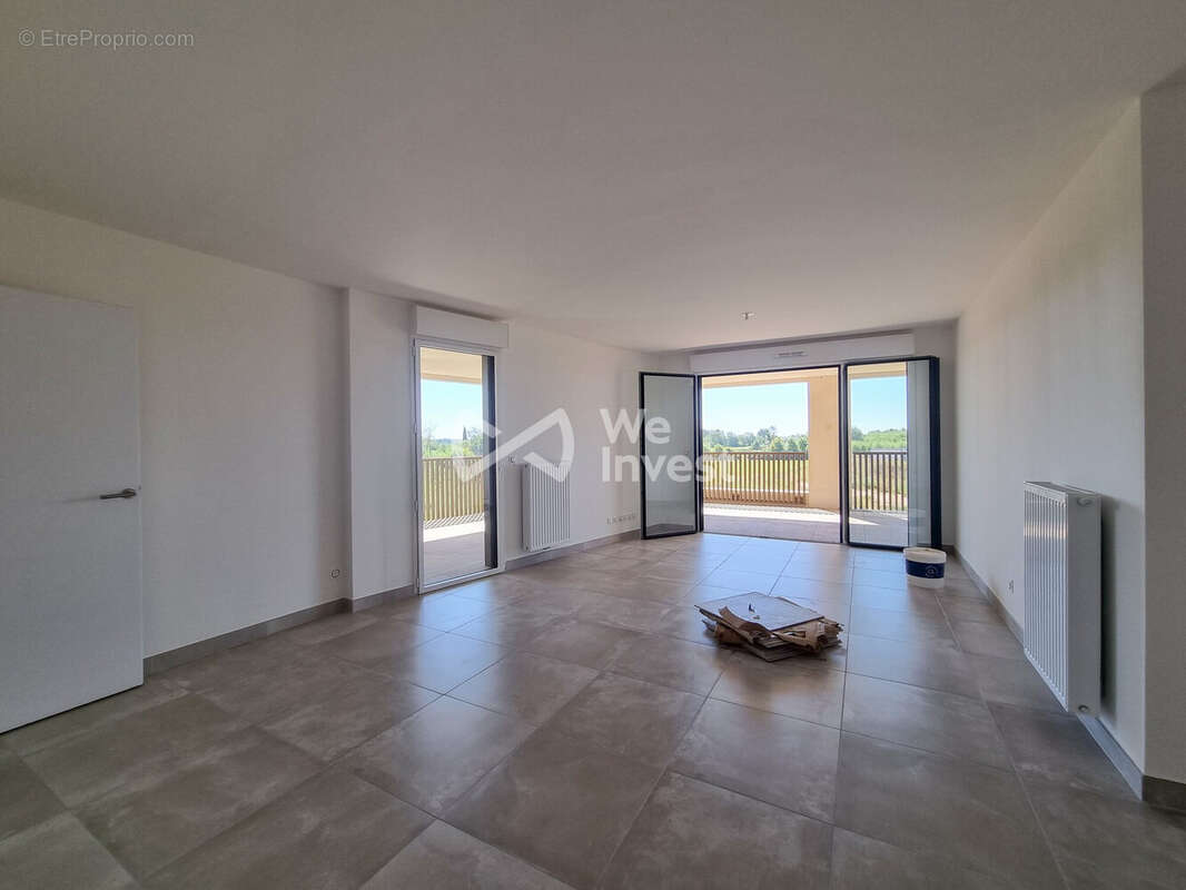 Appartement à MAUGUIO