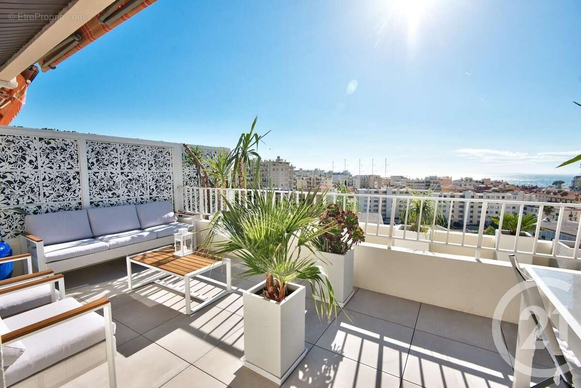 Appartement à NICE