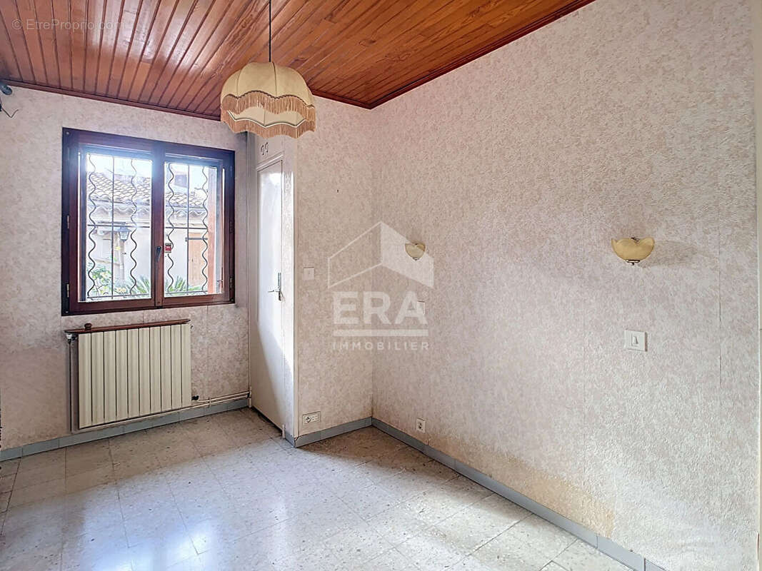 Appartement à MARSEILLE-3E