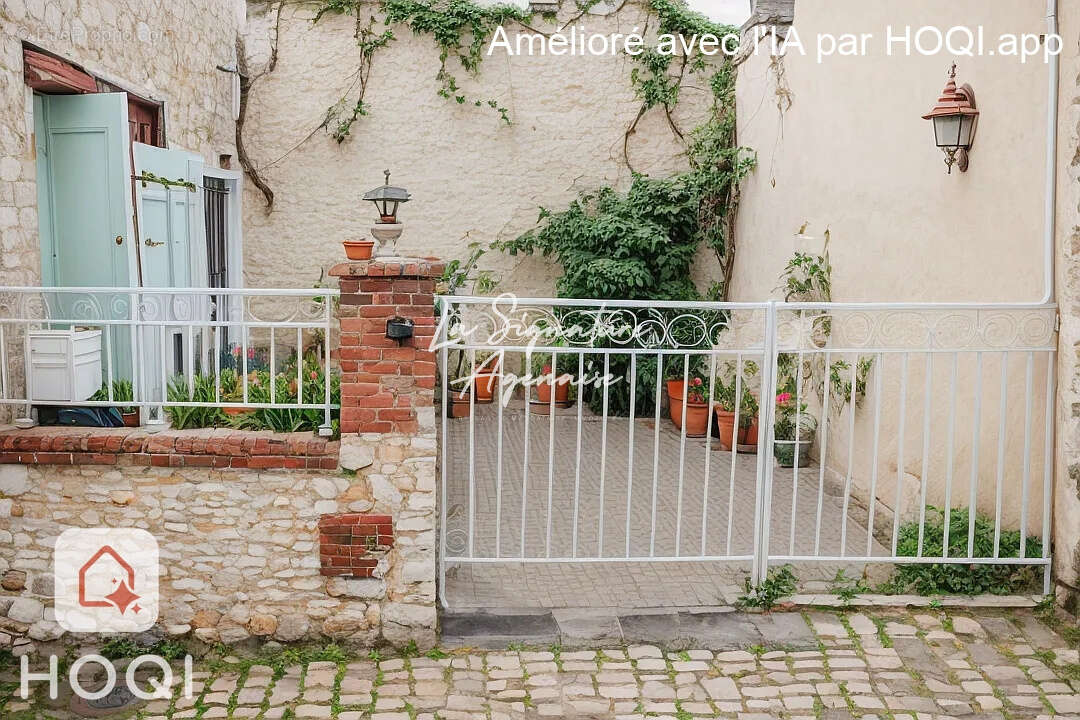 Maison à FEUGAROLLES