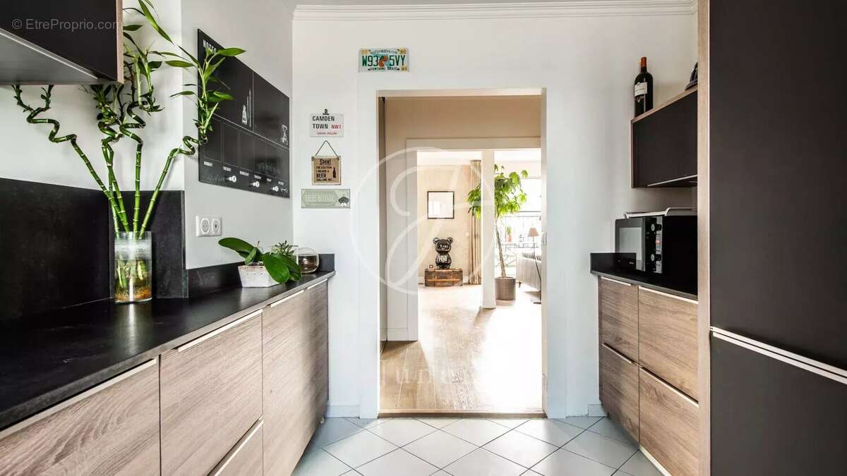 Appartement à PARIS-7E