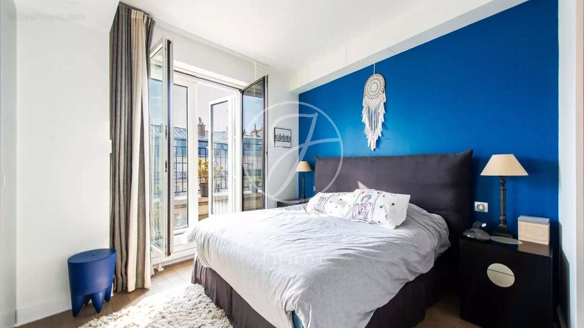 Appartement à PARIS-7E