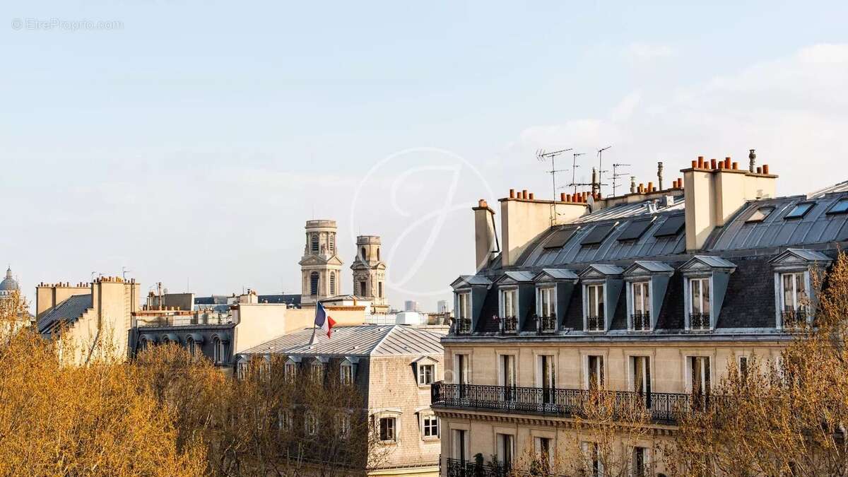 Appartement à PARIS-7E