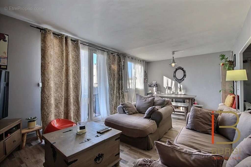 Appartement à SAINT-RAPHAEL