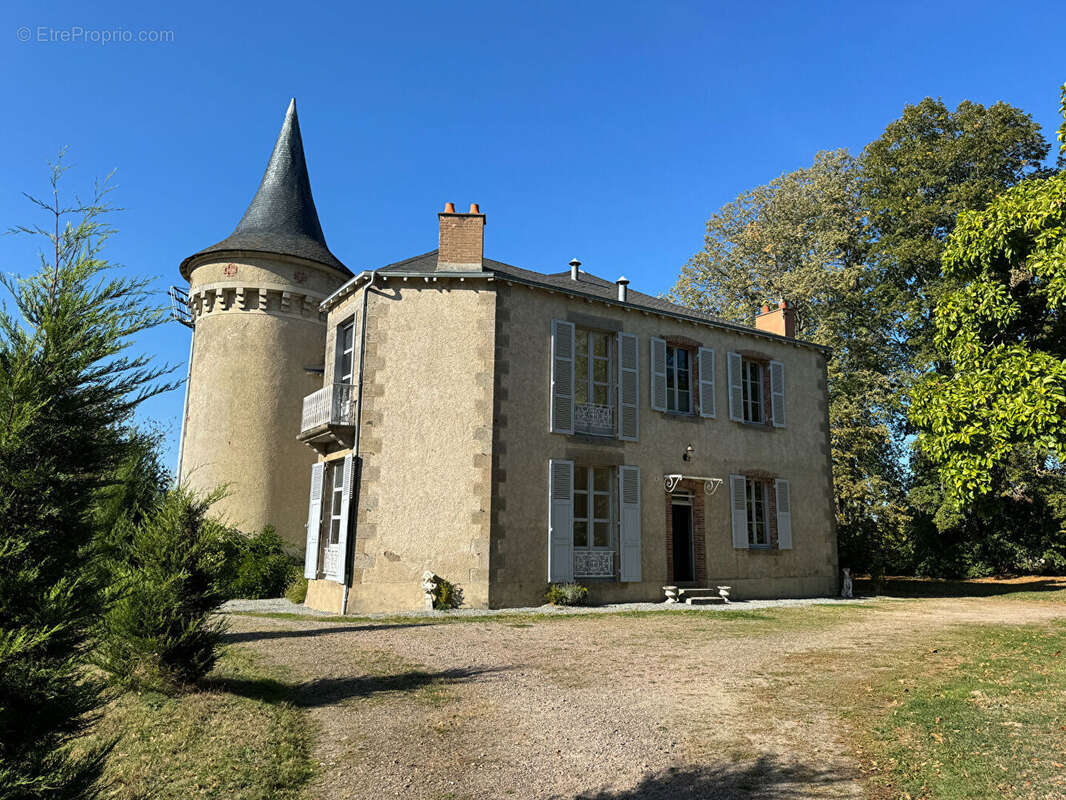 Maison à GUERET