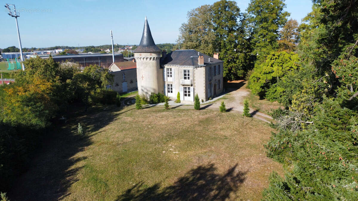 Maison à GUERET