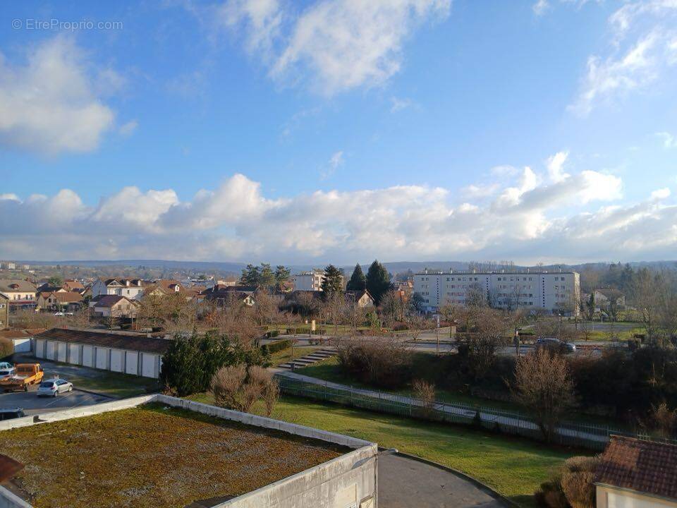 Appartement à AUDINCOURT