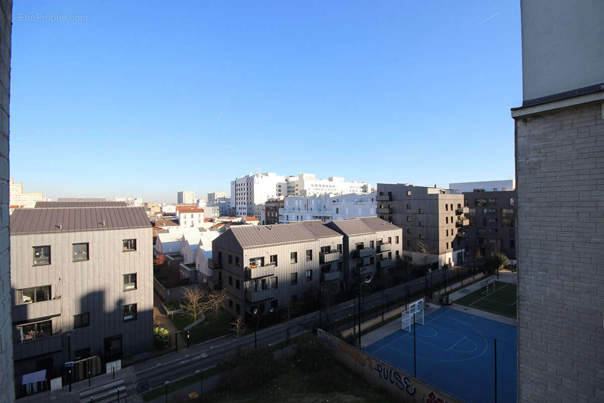 Appartement à AUBERVILLIERS