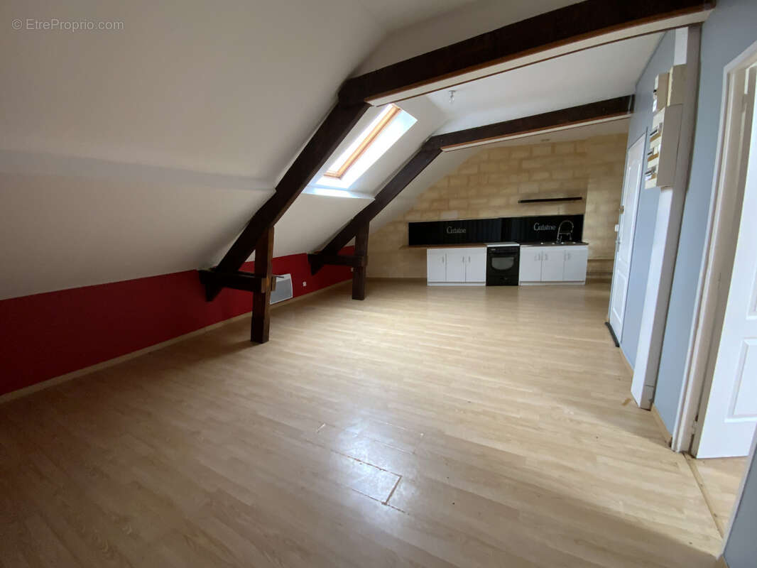 Appartement à VERMELLES